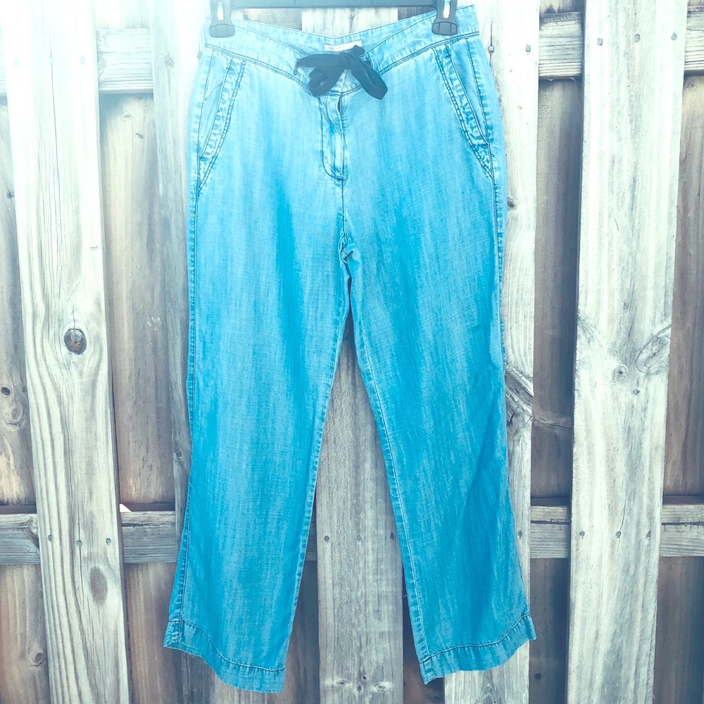 Mid-Rise Gap Jeans Size 4 Petite